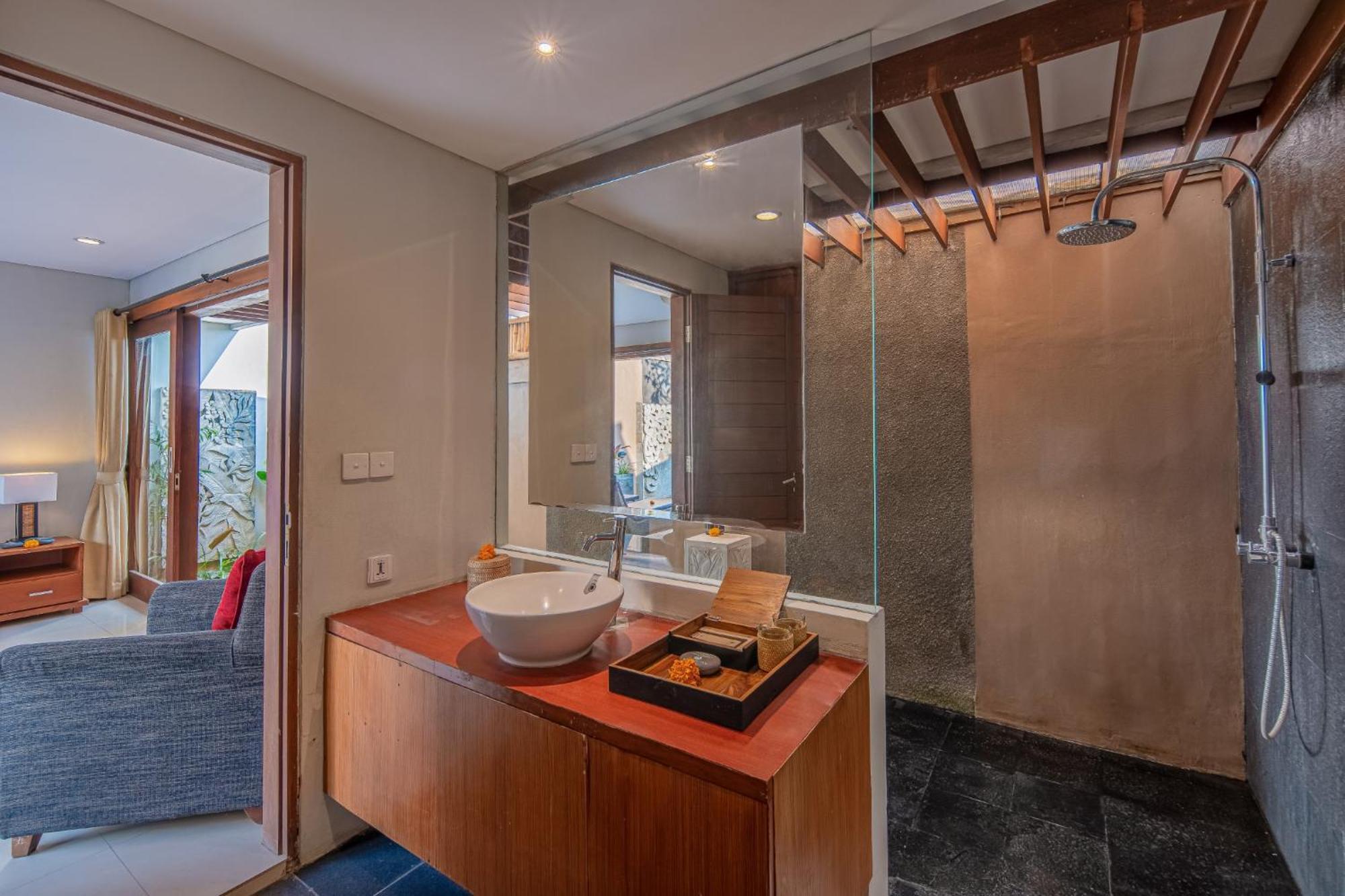 Nyanyi Sanctuary Villa By Ini Vie Hospitality Tanah Lot  Exterior photo