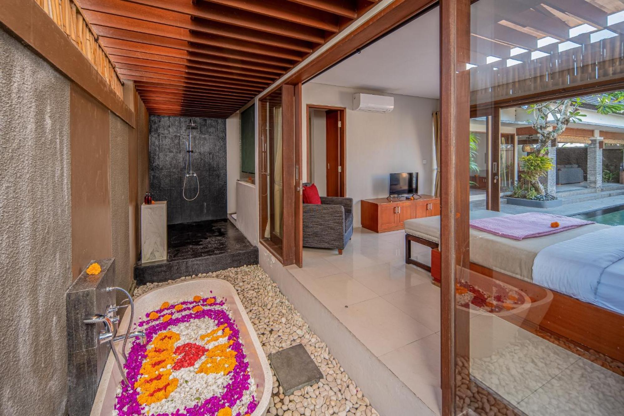 Nyanyi Sanctuary Villa By Ini Vie Hospitality Tanah Lot  Exterior photo